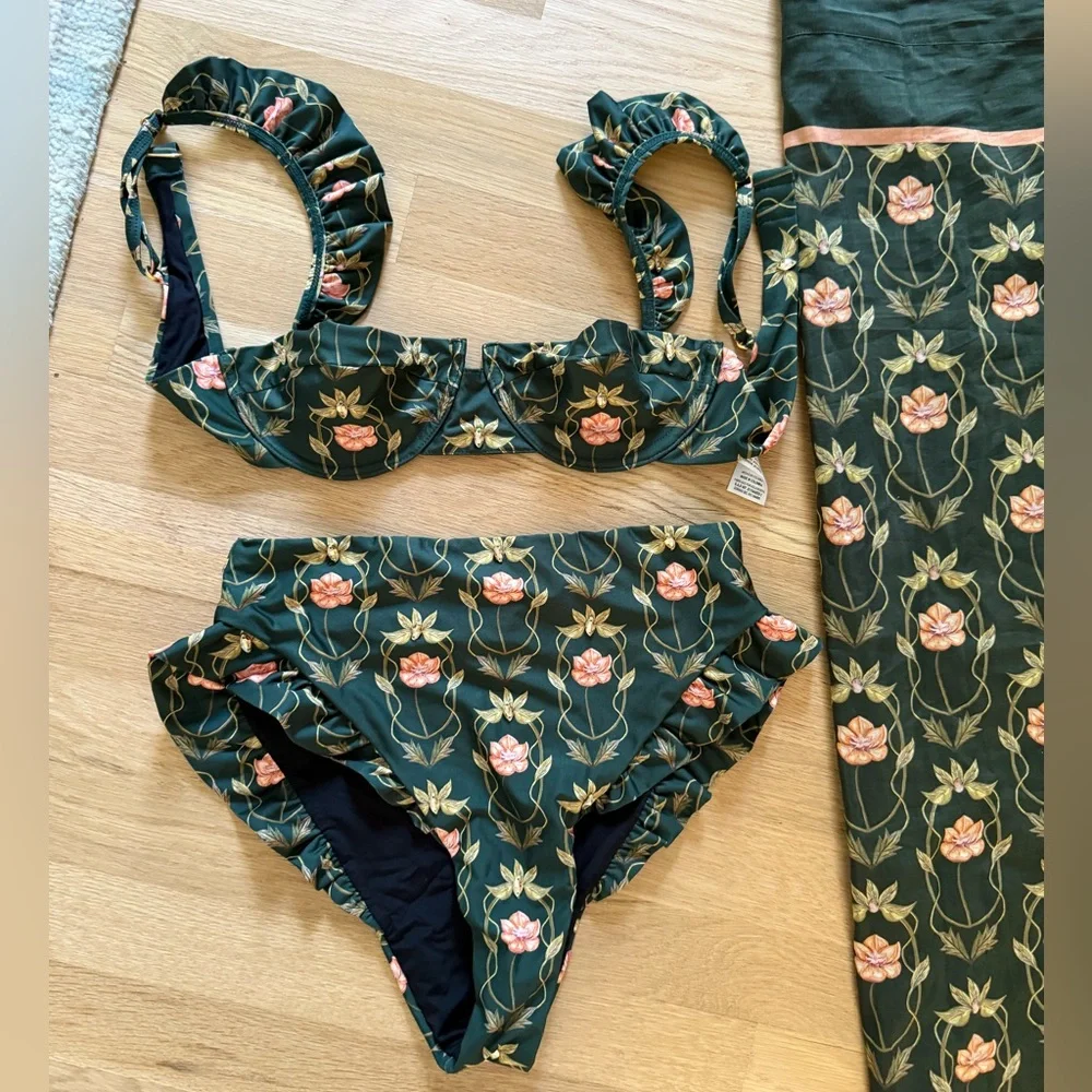 Agua by Agua Bendita Green Floral Swim Set - Picture 8 of 9